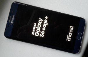 Read more about the article Samsung Galaxy S6 Edge plus: Ar visada didesnis yra geresnis?